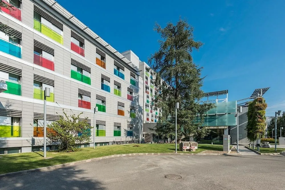 Camplus Bononia Casa Per Ferie Bologna Italy